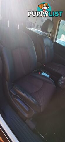 2010 NISSAN ELGRAND HIGHWAY STAR  COMMERCIAL