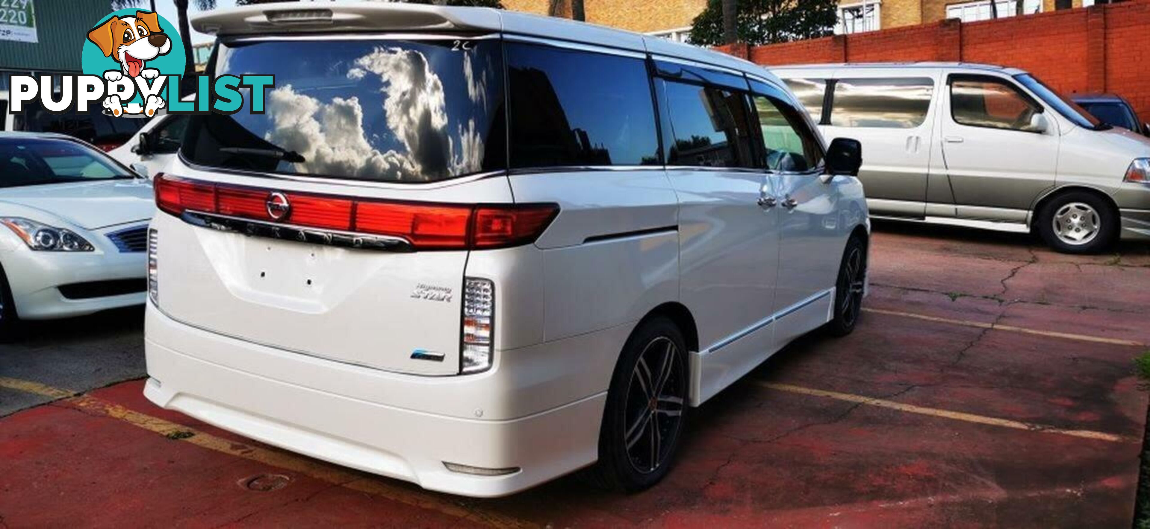 2010 NISSAN ELGRAND HIGHWAY STAR  COMMERCIAL