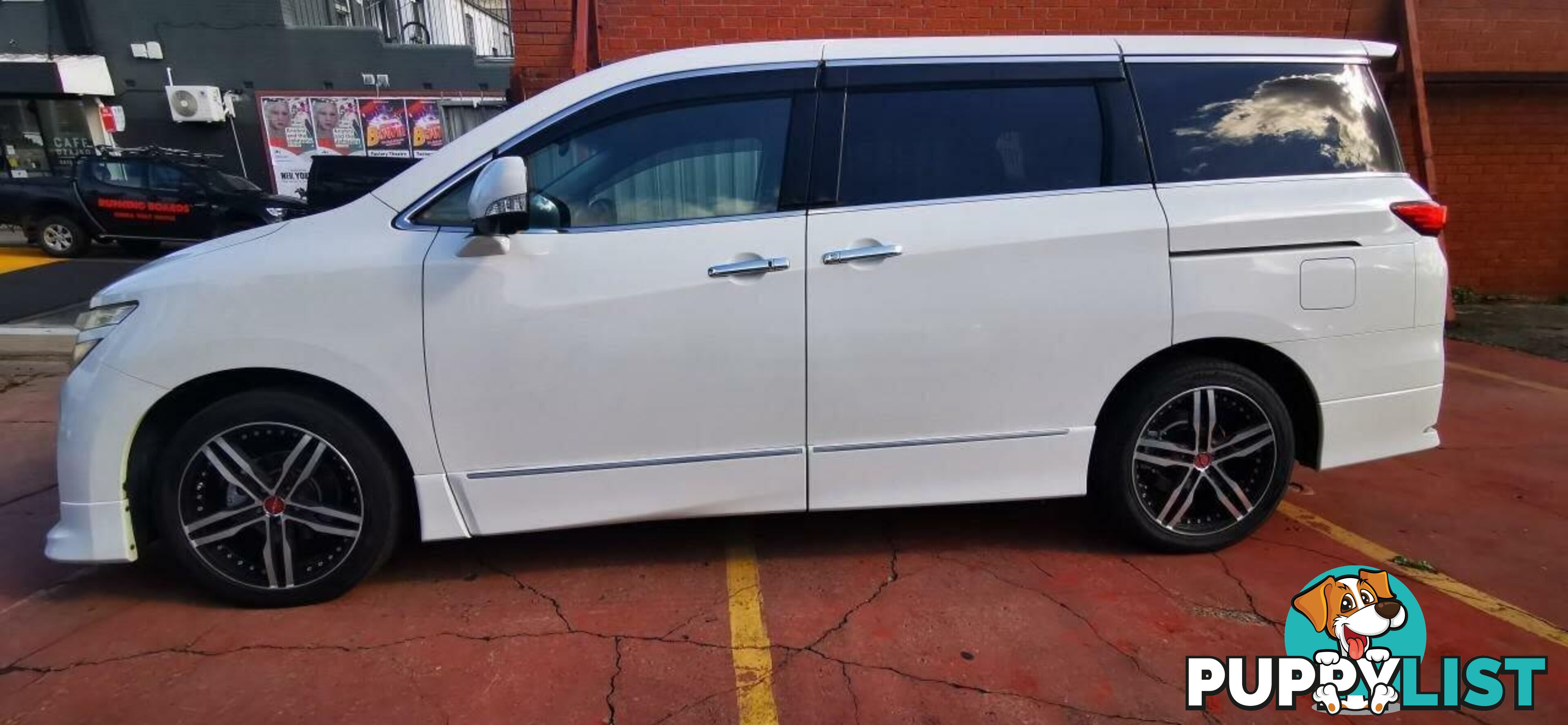 2010 NISSAN ELGRAND HIGHWAY STAR  COMMERCIAL