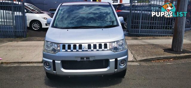 2010 MITSUBISHI DELICA D:5  COMMERCIAL