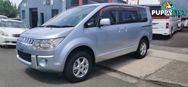 2010 MITSUBISHI DELICA D:5  COMMERCIAL