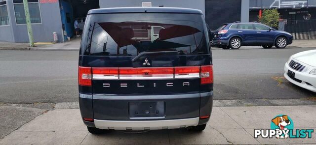 2011 MITSUBISHI DELICA D:5  -