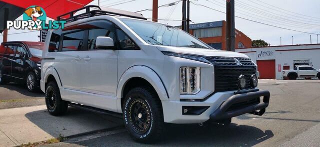 2023 MITSUBISHI DELICA D:5 CHAMONIX  COMMERCIAL
