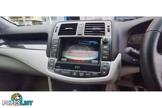 2010 TOYOTA CROWN   SEDAN