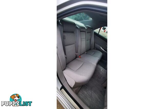2010 TOYOTA CROWN   SEDAN