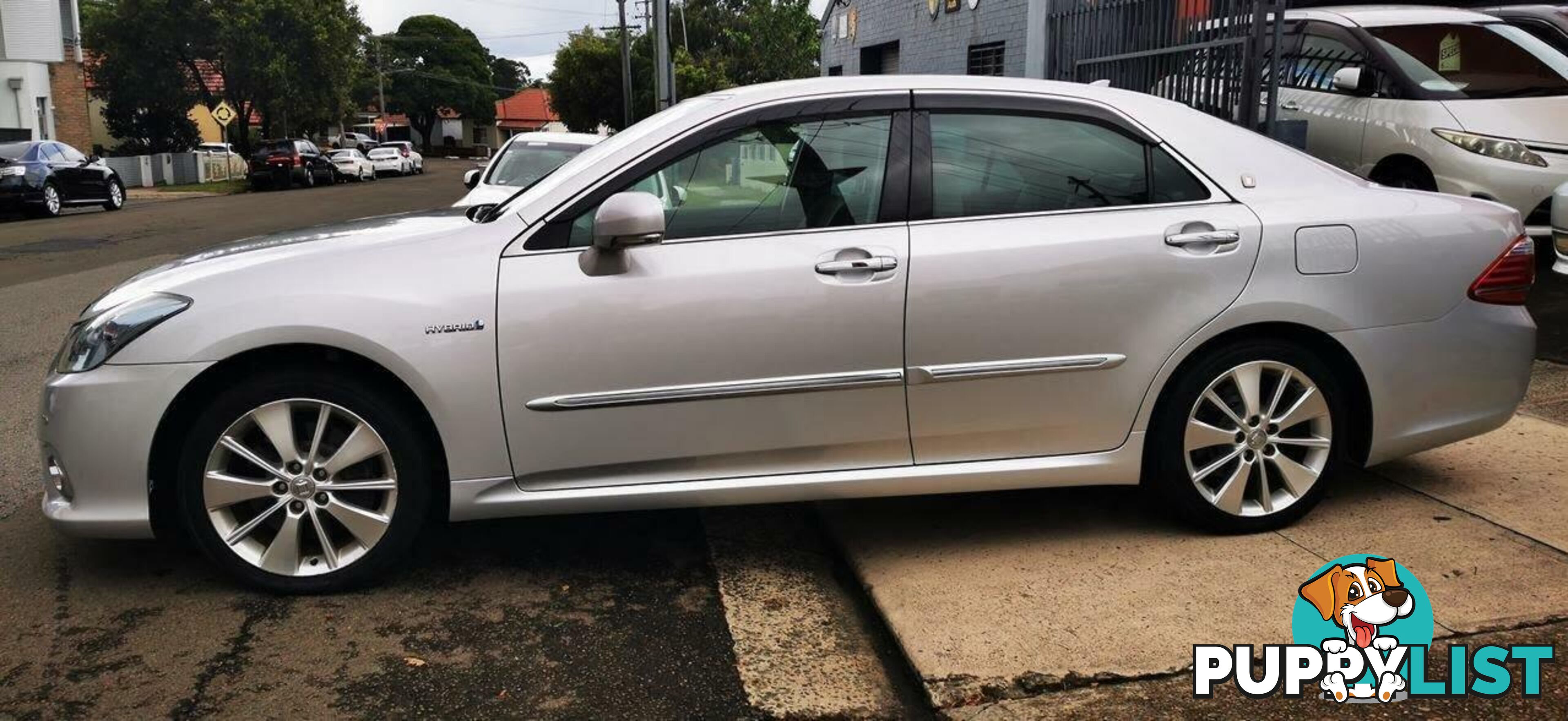 2010 TOYOTA CROWN HYBRID  -