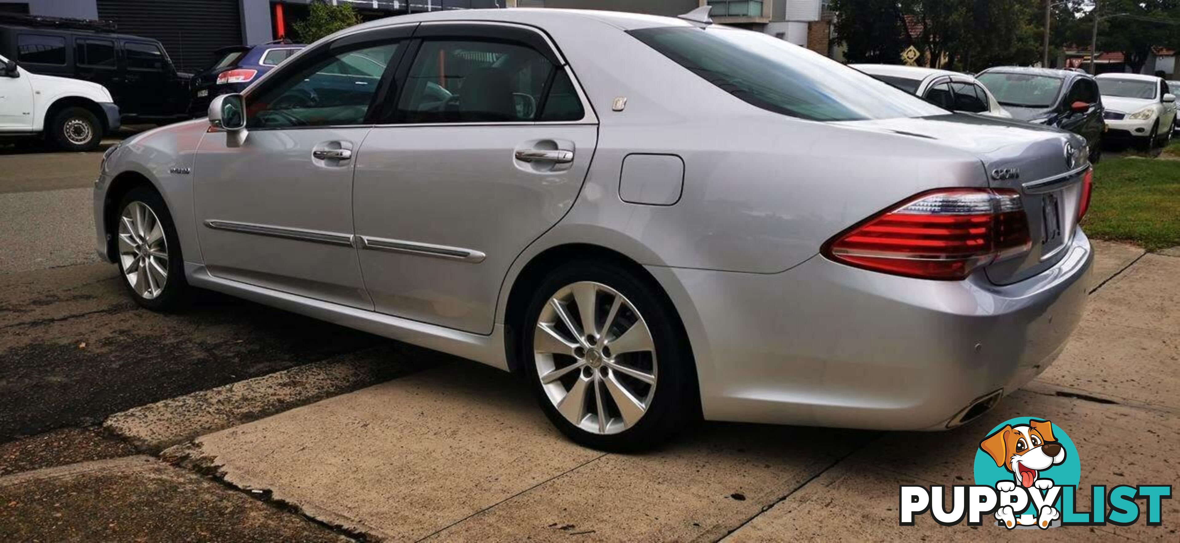 2010 TOYOTA CROWN HYBRID  -