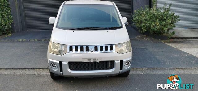 2009 MITSUBISHI DELICA D:5  -