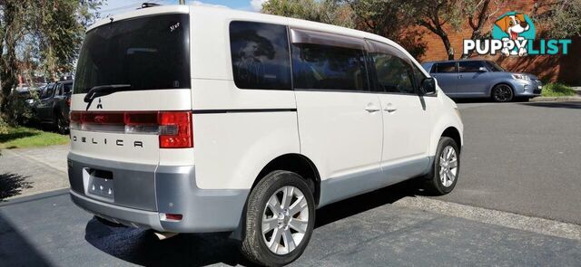 2009 MITSUBISHI DELICA D:5  -