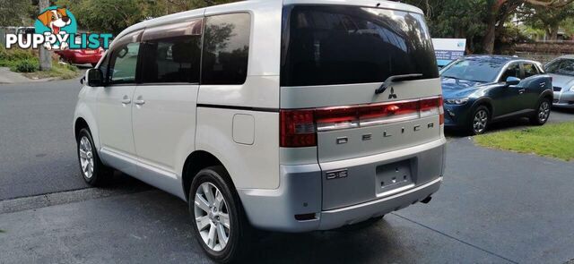 2009 MITSUBISHI DELICA D:5  -