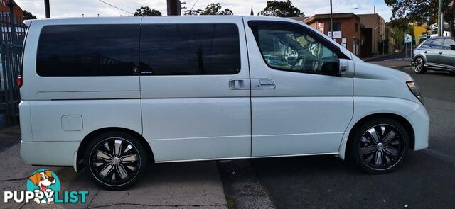 2005 NISSAN ELGRAND (NO BADGE)  -