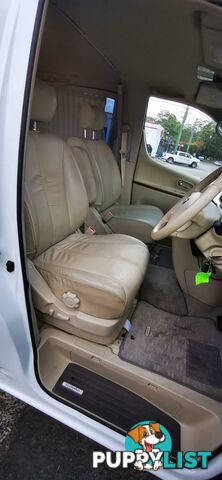 2005 NISSAN ELGRAND (NO BADGE)  -