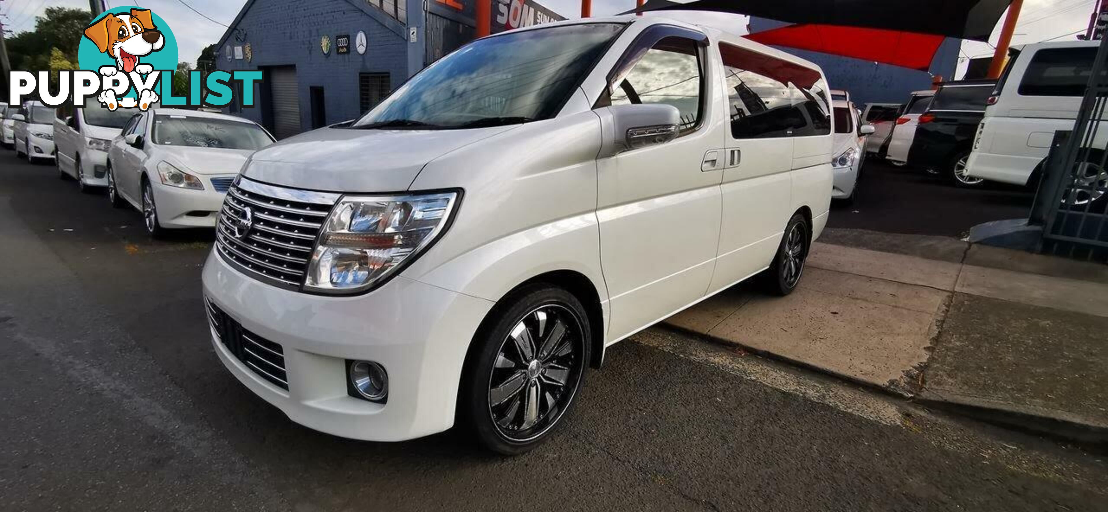 2005 NISSAN ELGRAND (NO BADGE)  -