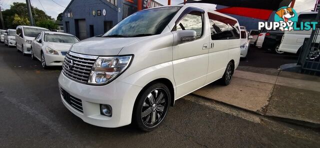 2005 NISSAN ELGRAND (NO BADGE)  -