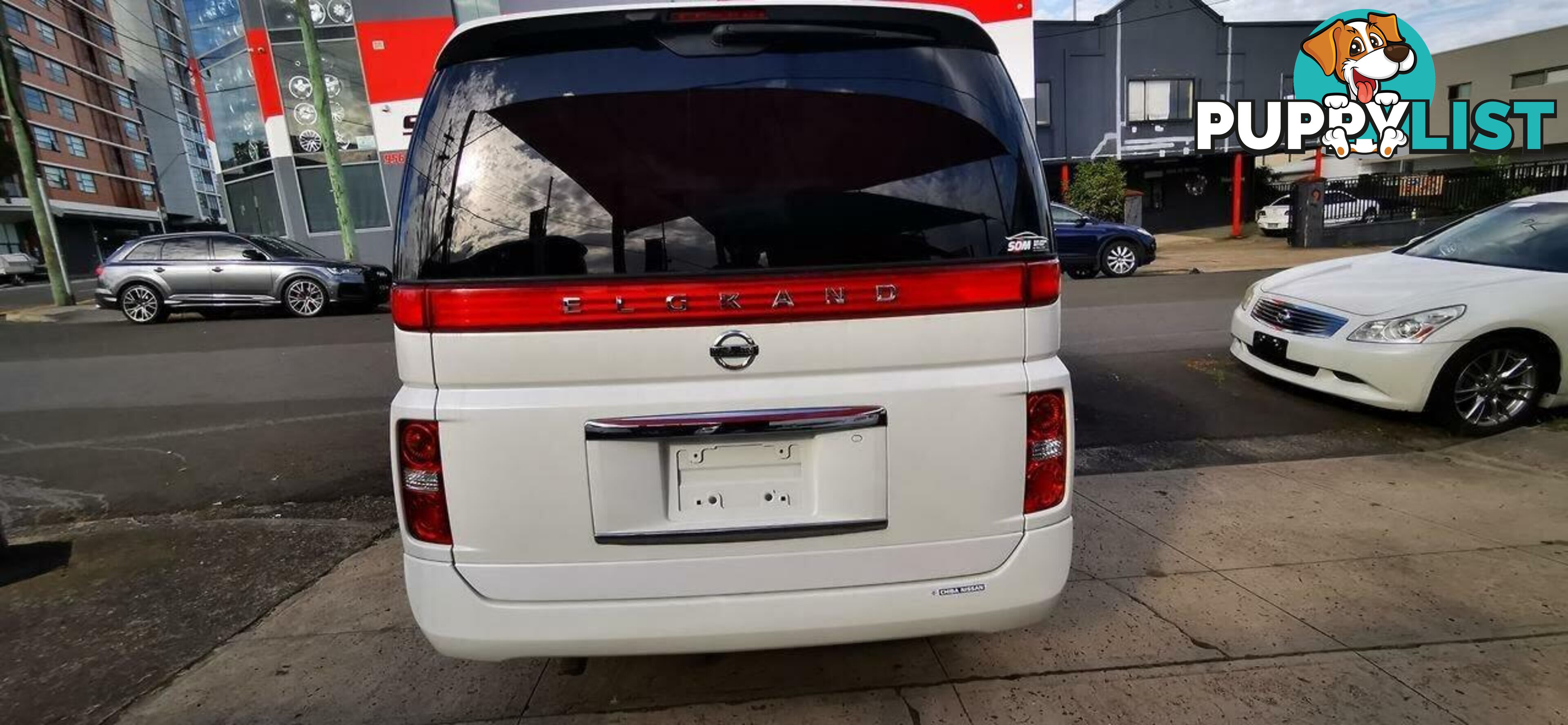 2005 NISSAN ELGRAND (NO BADGE)  -