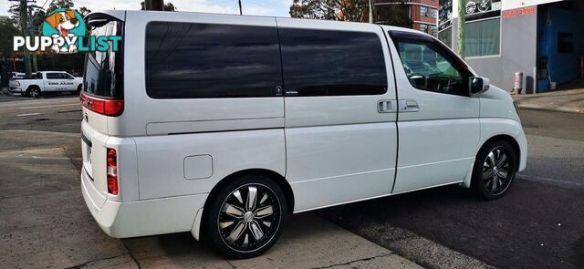 2005 NISSAN ELGRAND (NO BADGE)  -