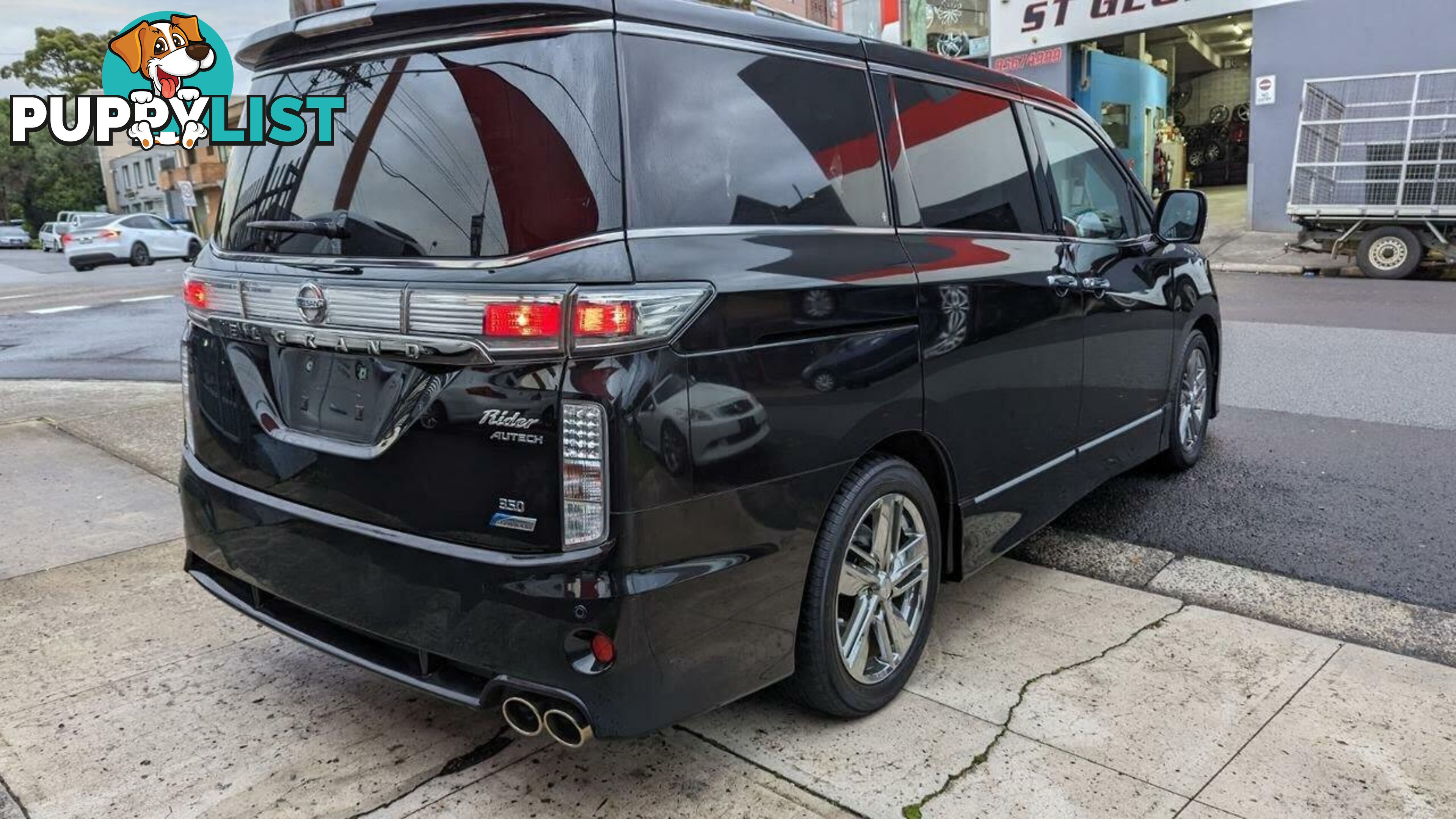 2010 NISSAN ELGRAND RIDER  -