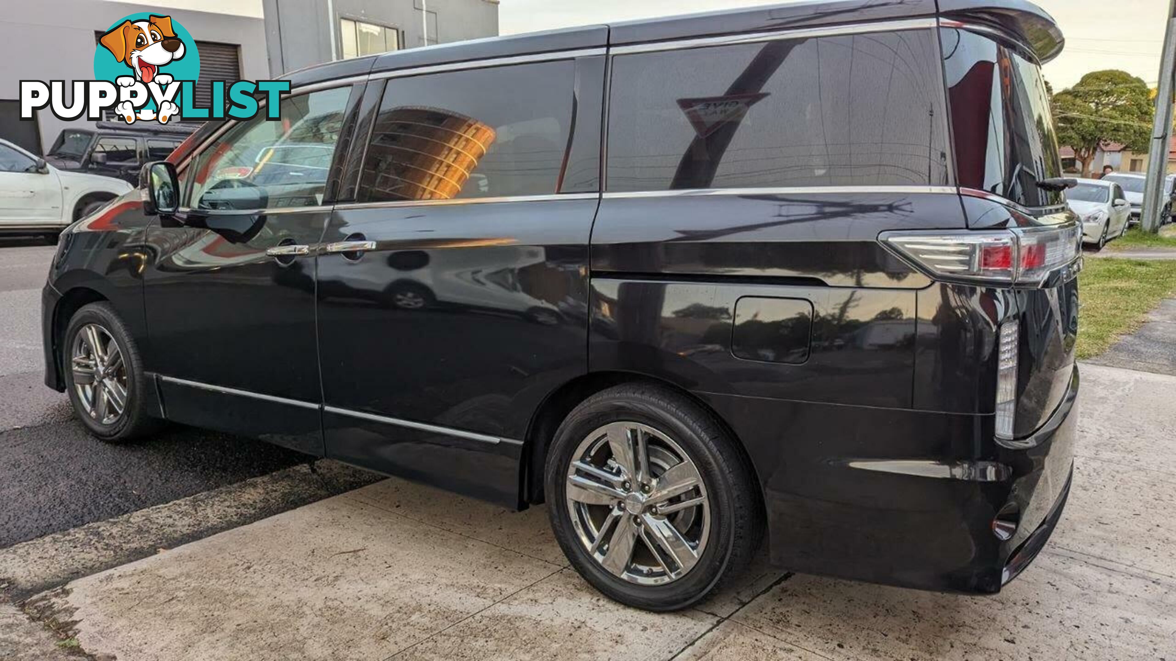 2010 NISSAN ELGRAND RIDER  -