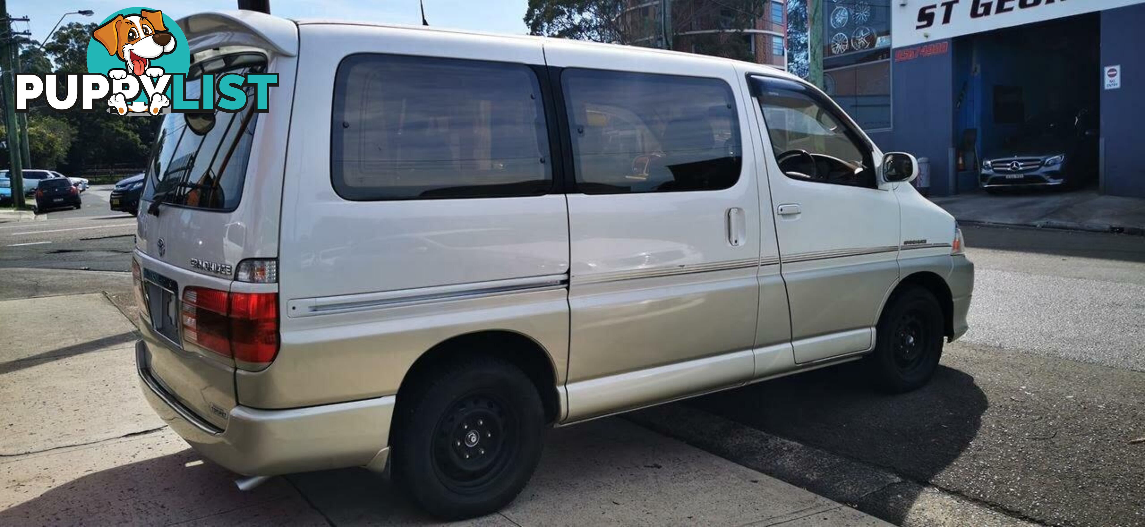 2000 TOYOTA GRAND HIACE (NO BADGE)  -