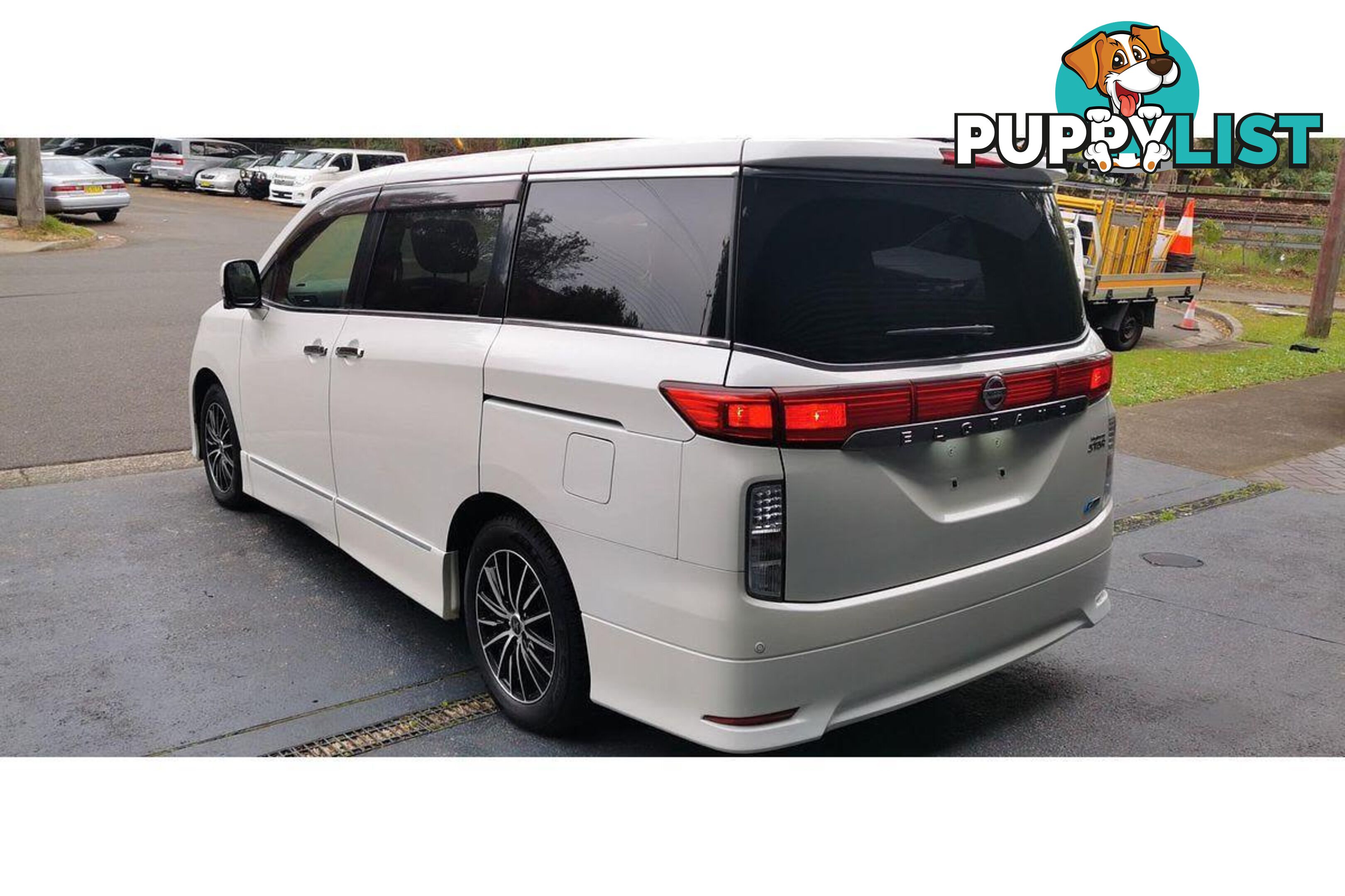 2012 NISSAN ELGRAND   OTHERCAR