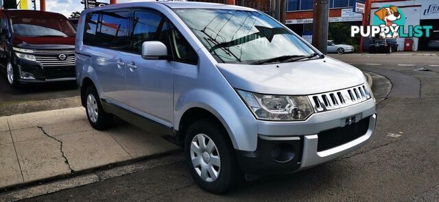 2009 MITSUBISHI DELICA D:5  COMMERCIAL