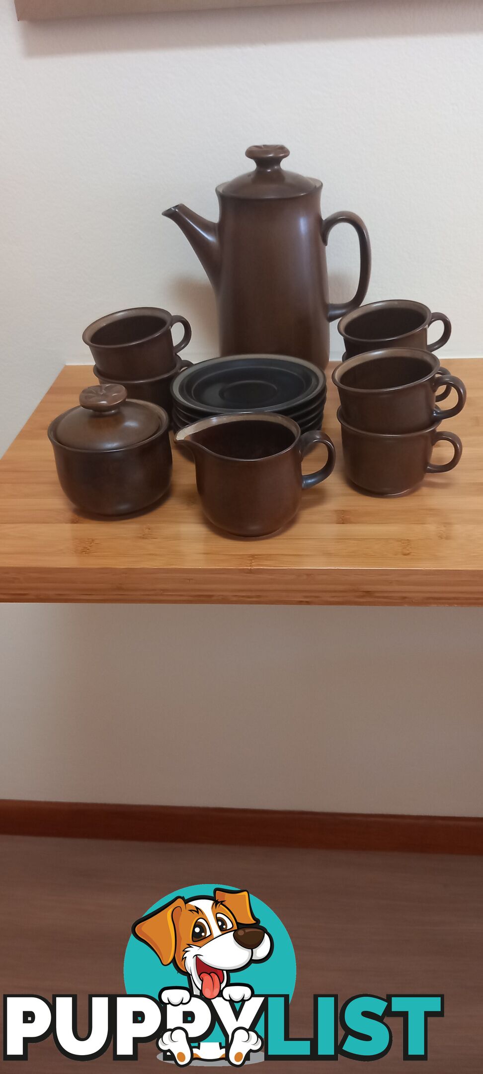 ATTRACTIVE TEA/COFFEE SET - $40 CASH - COLLECT IN MAROUBRA