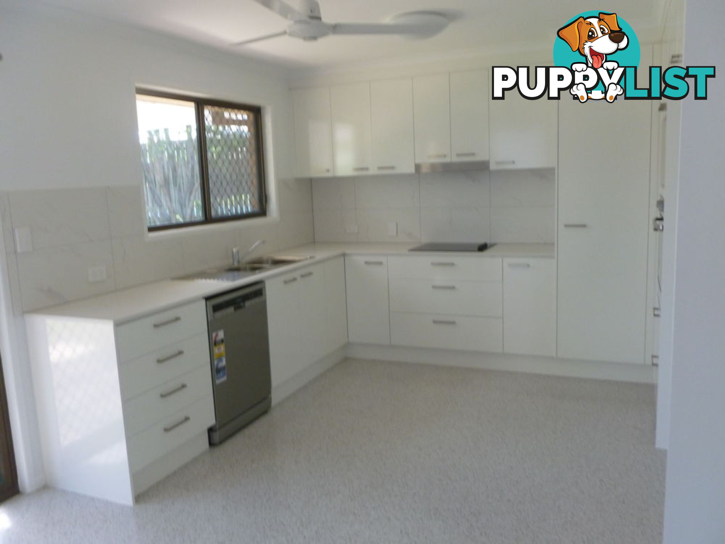 79 Sumners Road JAMBOREE HEIGHTS QLD 4074