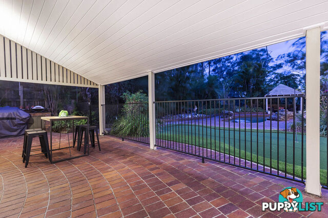 5 Curtin Court MOUNT OMMANEY QLD 4074