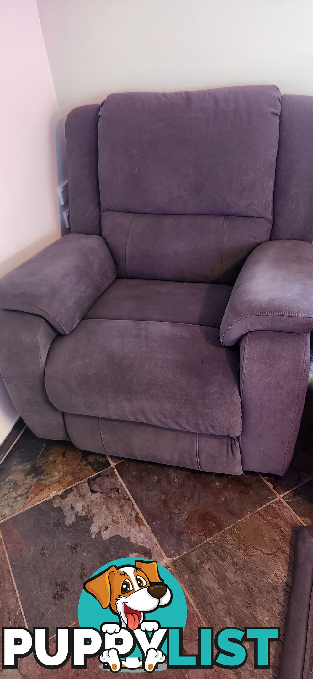 Recliner 3 seater 2 Recliner chairs