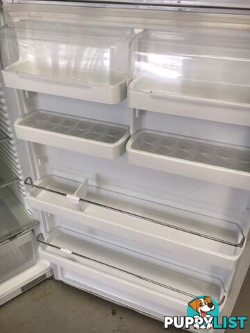 517l Fisher&Paykel fridge freezer DELIVERY WARRANTY