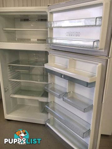 517l Westinghouse fridge freezer DELIVERY WARRANTY