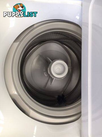 Nearly new 8.0kg Fisher&Paykel washing machine DELIVERY WARRANTY