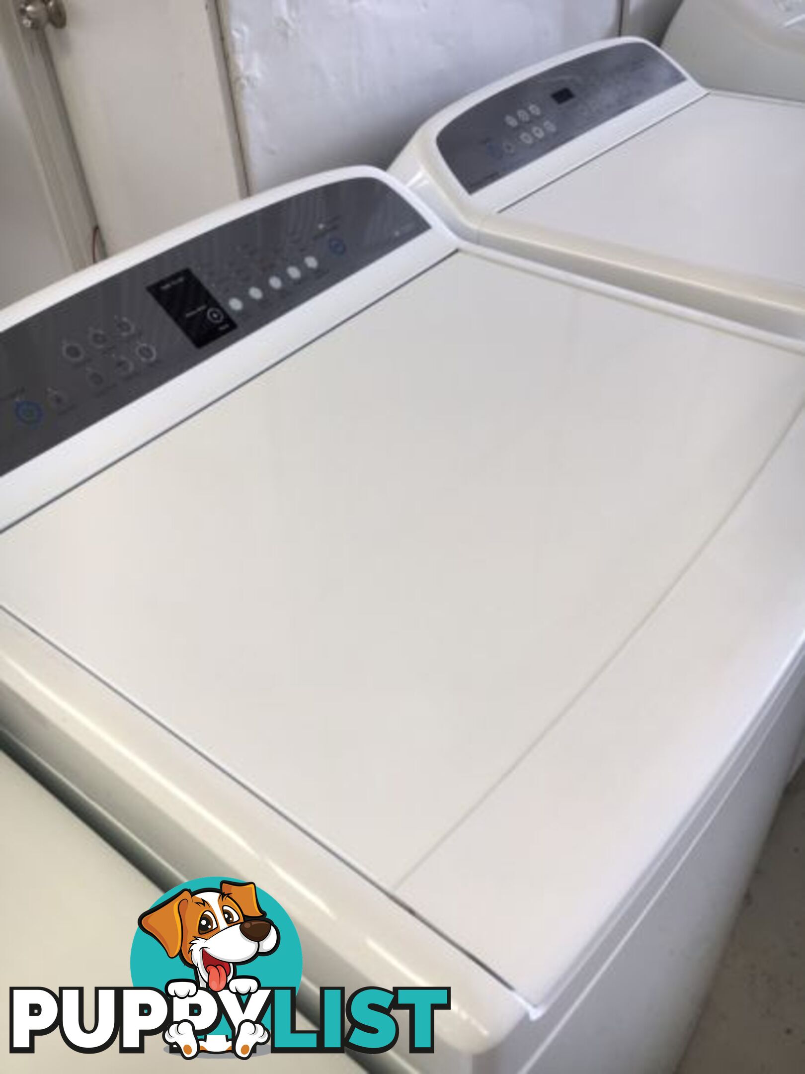 Late model 10.0kg Fisher&Paykel washing machine