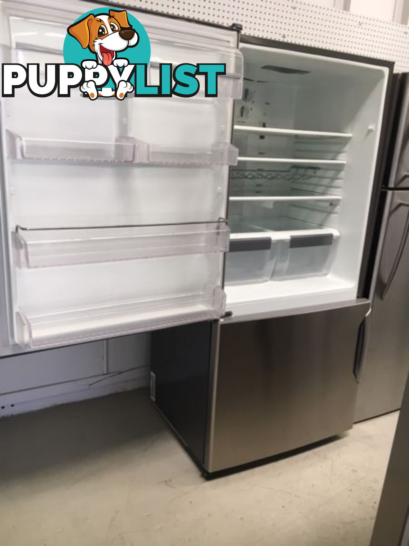 Beautiful 510l Electrolux fridge freezer DELIVERY WARRANTY