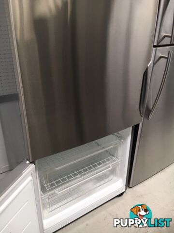 Beautiful 510l Electrolux fridge freezer DELIVERY WARRANTY