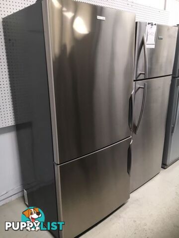 Beautiful 510l Electrolux fridge freezer DELIVERY WARRANTY