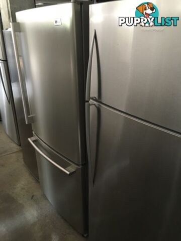 STAINLESS STEEL FRIDGES FOR SALE IN GEEBUNG DELIVERYWARRANTY