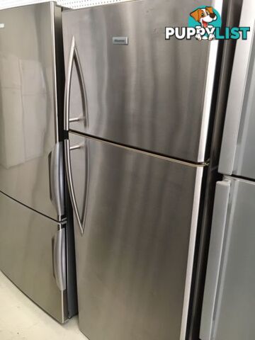 460l Hisense fridge freezer DELIVERY WARRANTY