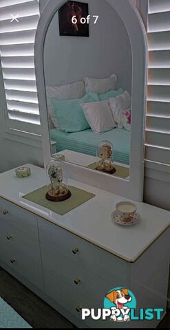 Bedroom Furniture 6 Draw Bedroom Chest With Mirror, 2 Bedside Tables, Queen Bedhead