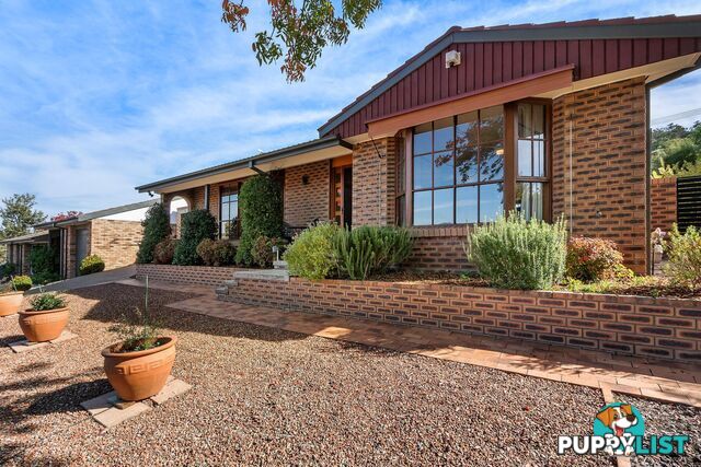 9 Max Henry Crescent MACARTHUR ACT 2904
