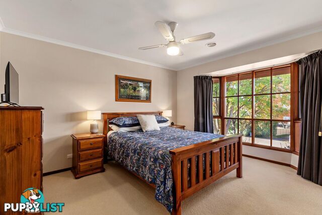 9 Max Henry Crescent MACARTHUR ACT 2904
