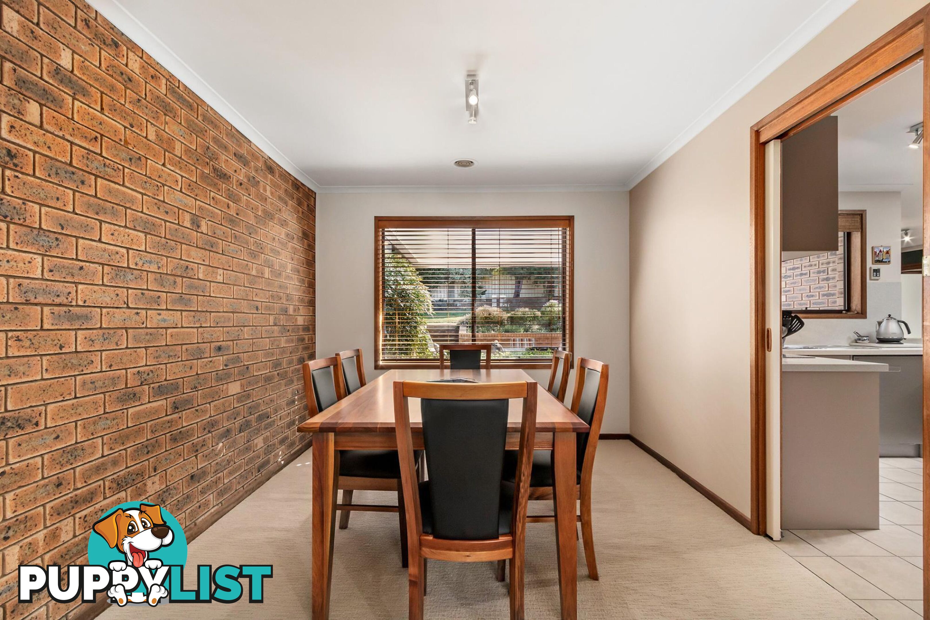 9 Max Henry Crescent MACARTHUR ACT 2904
