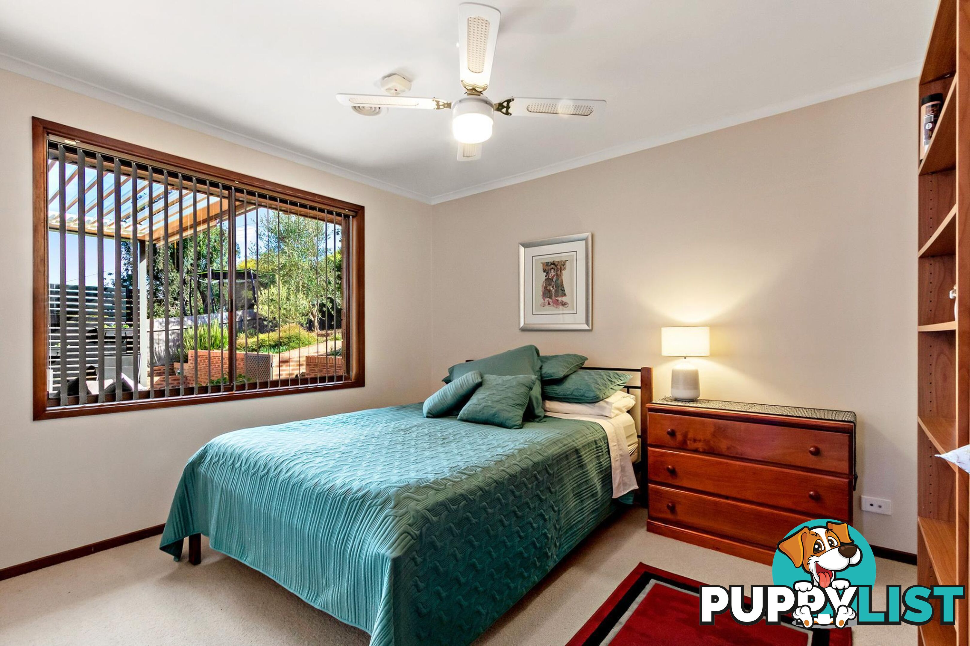 9 Max Henry Crescent MACARTHUR ACT 2904