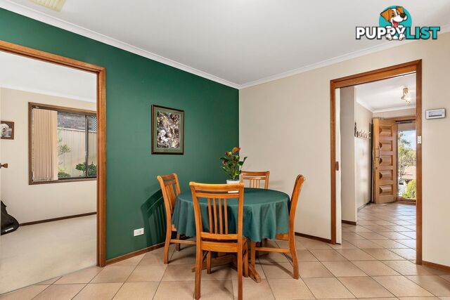 9 Max Henry Crescent MACARTHUR ACT 2904