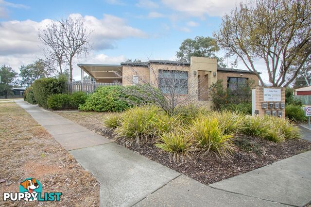 2/1 Ashley Drive WANNIASSA ACT 2903