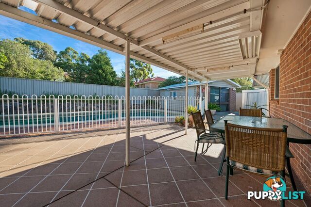 9 Banks Close BATEAU BAY NSW 2261