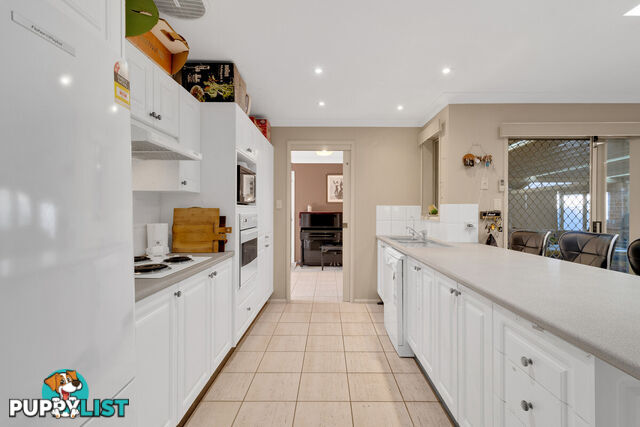 259 Cresthaven Avenue BATEAU BAY NSW 2261