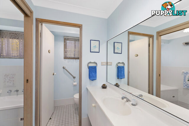 5 Peta Close BATEAU BAY NSW 2261