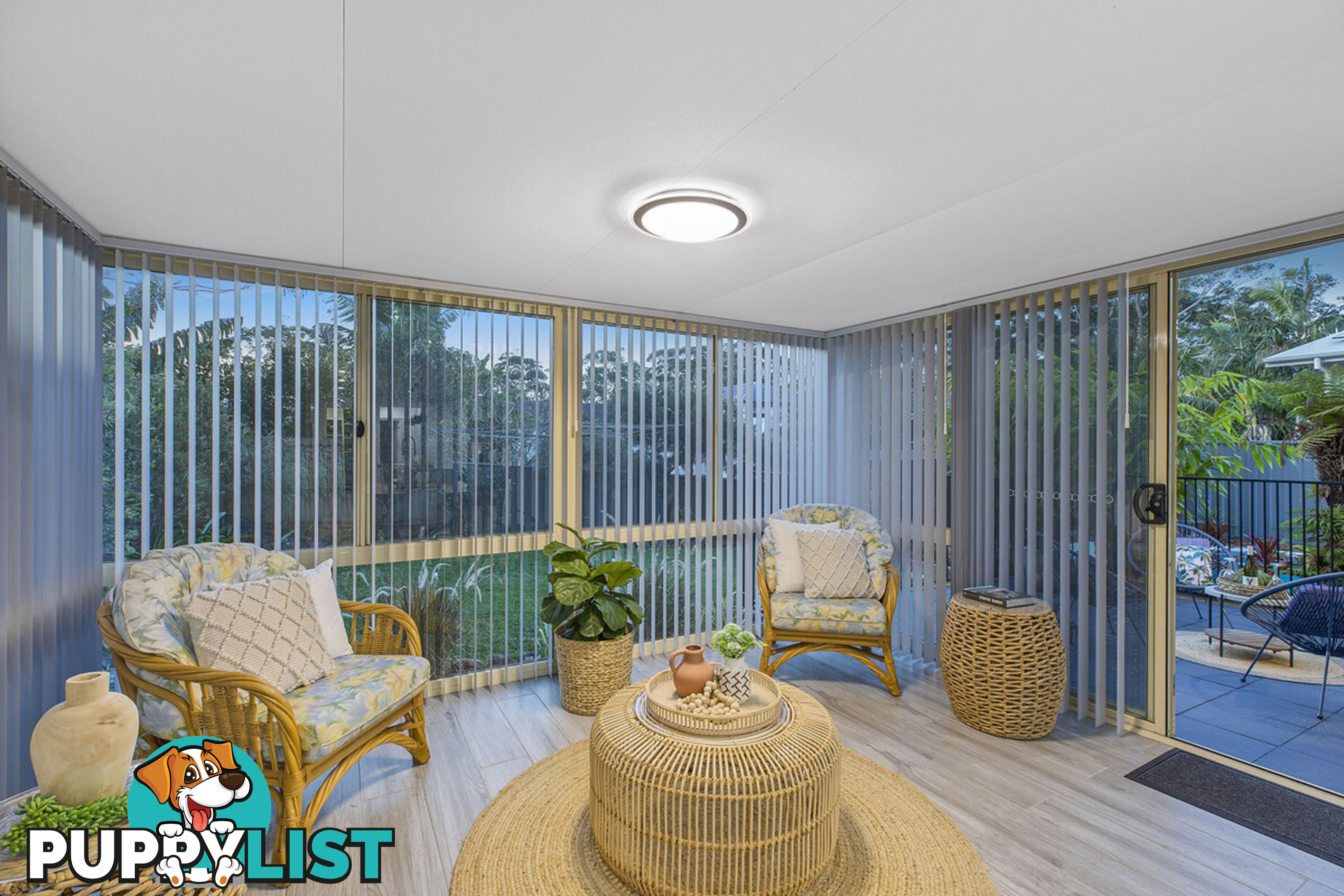 10 Yulong Street BATEAU BAY nsw 2261