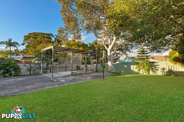 8 Promenade Avenue BATEAU BAY NSW 2261